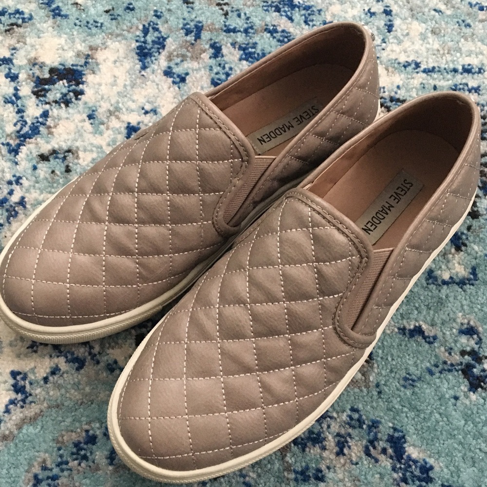 Steve Madden Slip-on Sneakers